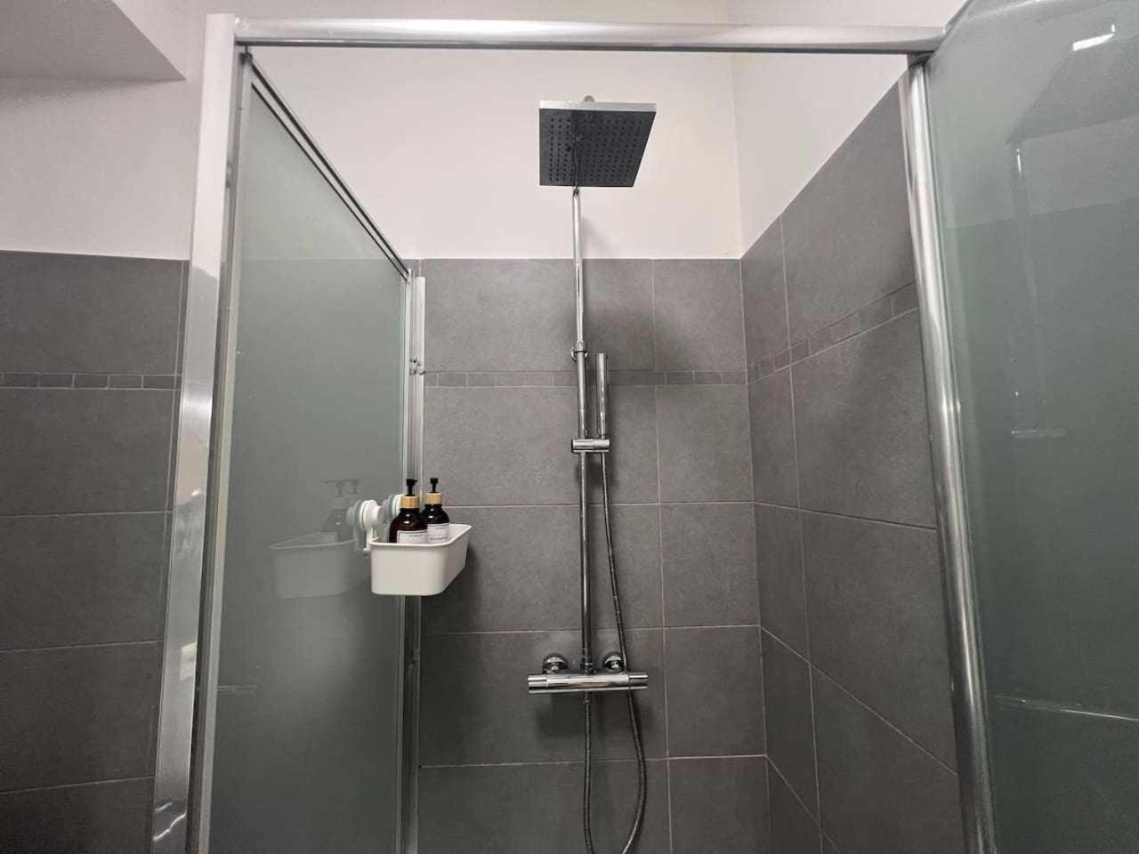 Modern Apartment In Monteverde ローマ エクステリア 写真