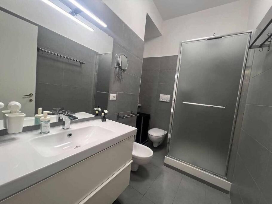 Modern Apartment In Monteverde ローマ エクステリア 写真