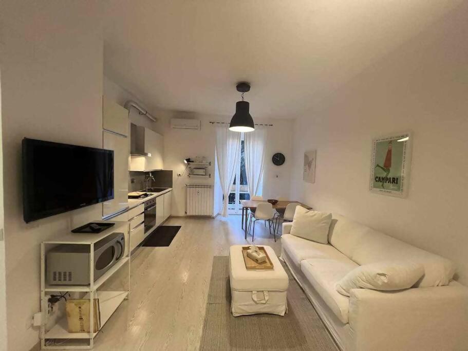 Modern Apartment In Monteverde ローマ エクステリア 写真