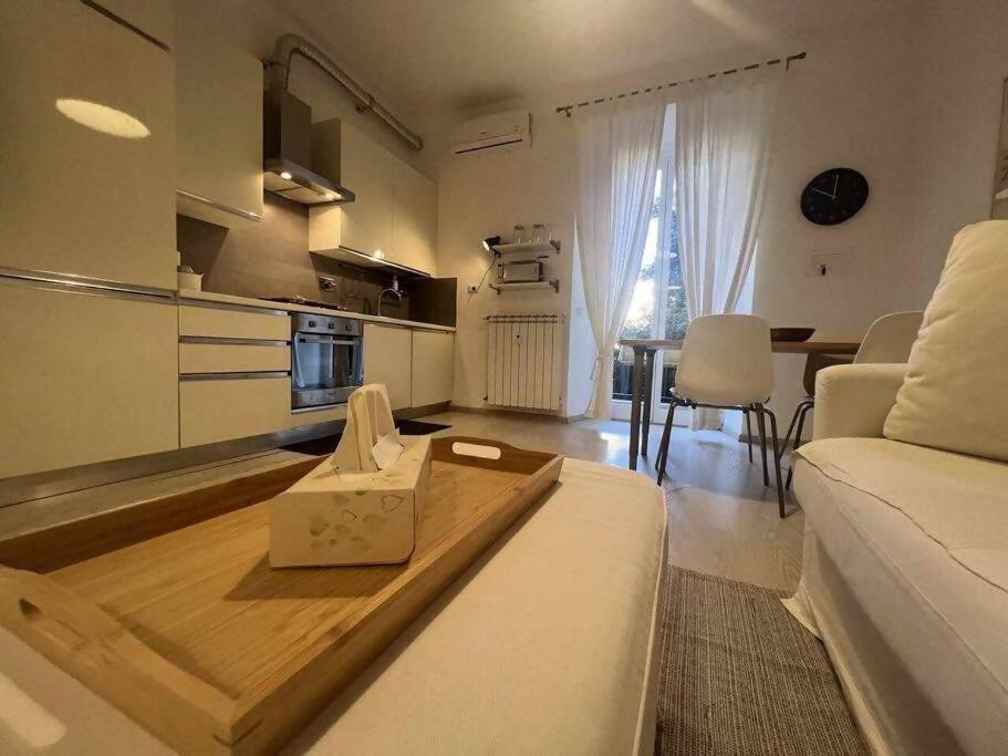 Modern Apartment In Monteverde ローマ エクステリア 写真