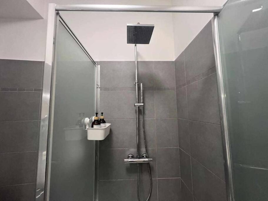 Modern Apartment In Monteverde ローマ エクステリア 写真